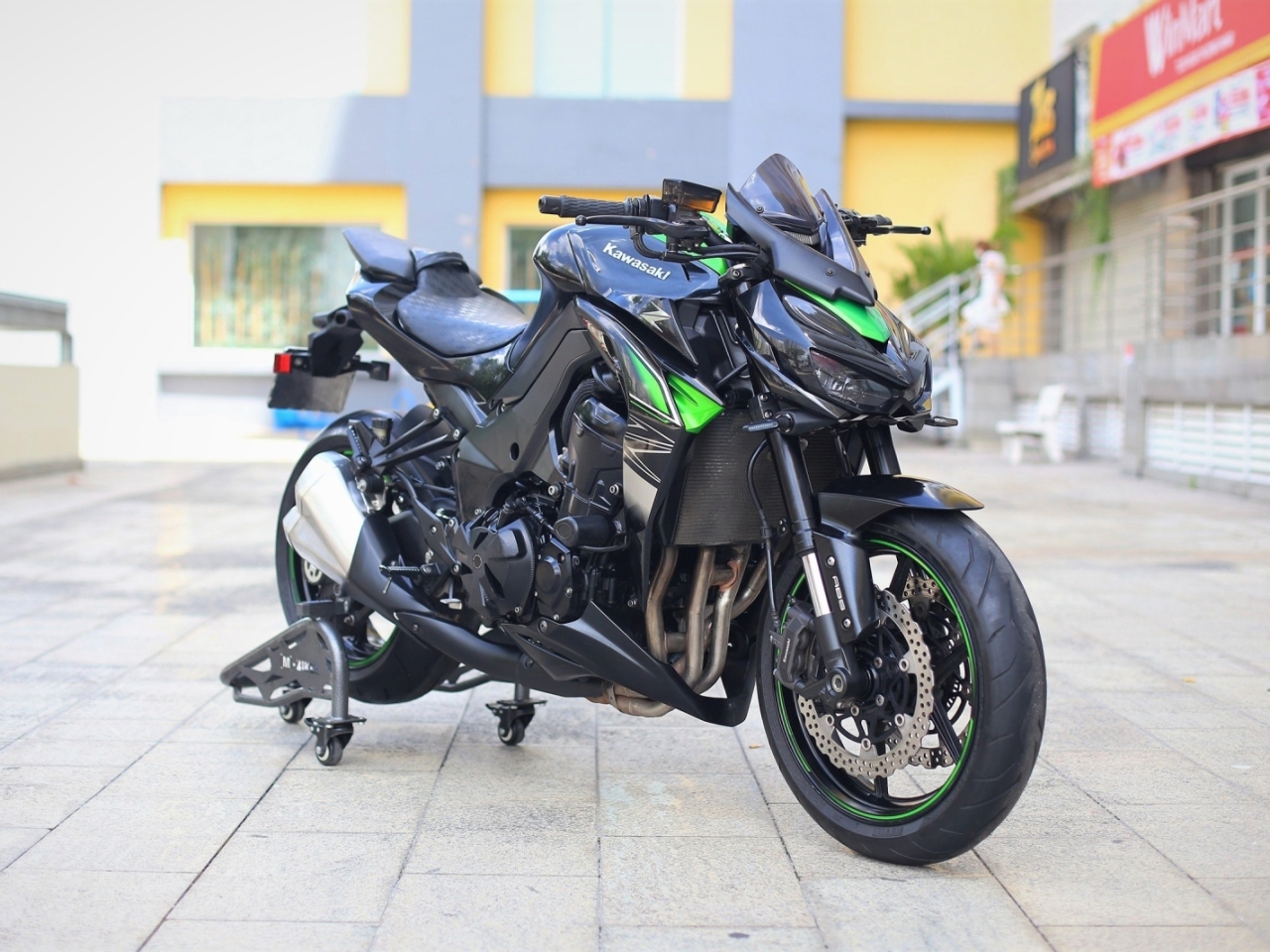 299. Kawasaki Z1000 2017 