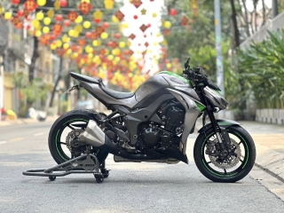 342. Kawasaki Z1000 2016