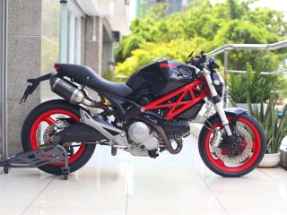 300. Ducati Monster 795